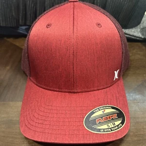 Hurley Men's  Mini Icon Mesh Hat Small Flexfit Logo in corner. Very Nice / Red - Picture 1 of 5