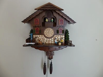 DOMIQ Traditional Black Forest Cuckoo Clock German Design Beer Drinkers Auto Night