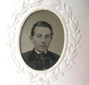 1860/70s Ferrotype Tintype Miniature Portrait Photo by Lovejoy of Phila. CDV #3 - Picture 1 of 5