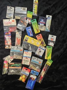 Vintage FISHING ACCESSORIES - BULK SALE- $60 VALUE - PACK OF 25 - Various Brands - Picture 1 of 7