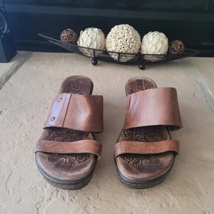 Size 9 M Born Daylin Whiskey Brown Leather Women Sandals - Picture 1 of 6