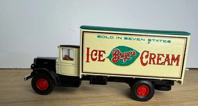1991 AHL Mack доставки модель BM Breyers мороженое грузовик литой 1:64 L01016 - Изображение 1 из 4