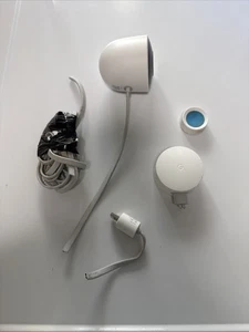 Google Nest Cam Outdoor 1. Gen A0033 Kamera (Kabelschnitt, für Ersatzteile) - Bild 1 von 7