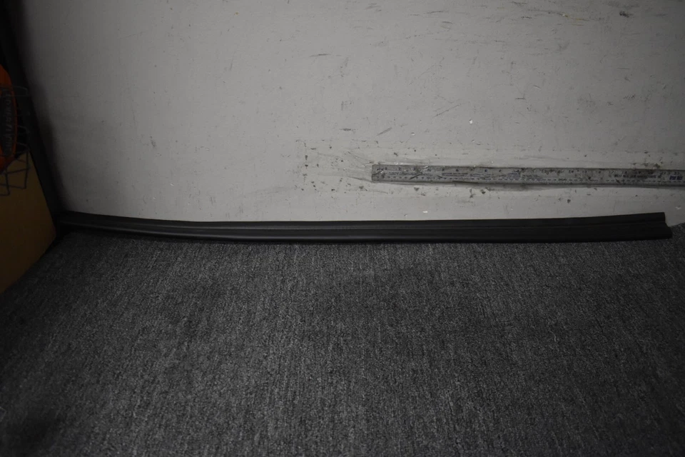 2008-2016 AUDI S5 PREMIUM PLUS УПЛОТНЕНИЕ КАПОТА ЗАВОДСКОЙ OEM - Изображение 1 из 4