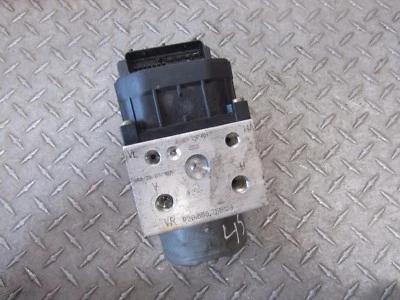 Porsche Boxster 1999 sistema de bomba de freno antibloqueo ABS sin control de tracción Foto 1 de 4