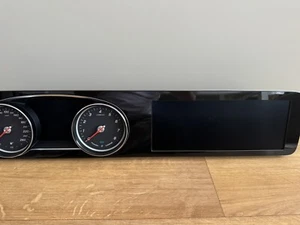 Tacho  Mercedes W213 - Bild 1 von 4