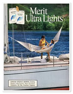 Hamaca de cigarrillos Merit Ultra Lights vintage 1986 página completa anuncio de revista impreso - Imagen 1 de 4