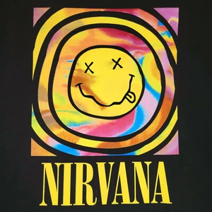 JERVANA Smiley Face Camiseta Para Hombre GRANDE L XEYES KURT COBAIN JERSEY NUEVO CON ETIQUETAS - Imagen 1 de 10