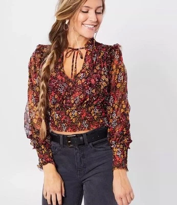 Blusa Twyla Roja Pequeña Free People Estampada Floral Manga Larga Transparente Volantes Foto 1 de 4