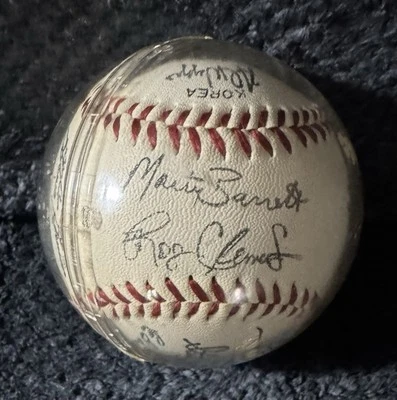 1986 Red Sox AL Champs Replica Team Signed Ball-Clemens-Rice-Buckner-Boggs-Case - Image 1 of 4