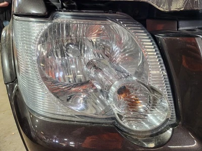 Passenger Right Headlight Clear Background Fits 06-10 EXPLORER 1246208 - Image 1 of 4