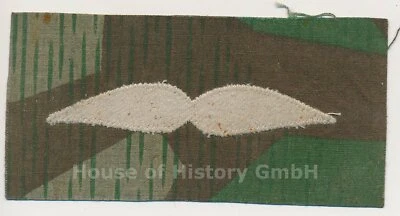 125939, Ein Armdienstgradabzeichen UNTEROFFIZIER, Knochensack, Tarnjacke Lw-FD - Bild 1 von 2