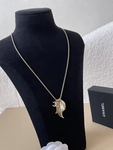 CHANEL Light Gold Hardware Pearl Combined Feather Shape CCS Necklace 24C - Picture 1 of 8