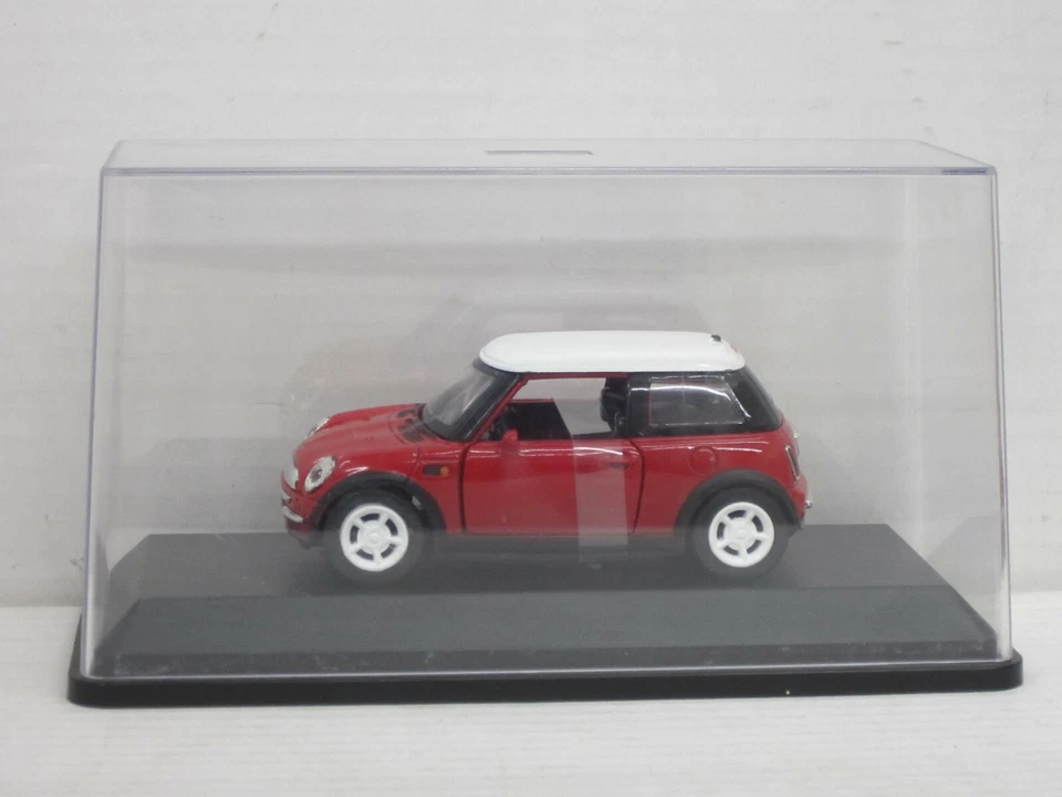 Mini Cooper in rot mit weißem Dach, 1/32, New Ray, ohne OVP in Vitrine - Bild 1 von 4