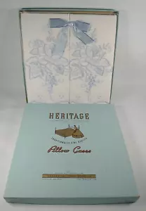 Vintage Heritage handbestickte blaue Blumen Baumwolle Kissenbezüge 60er Jahre Neu im Karton - Bild 1 von 4
