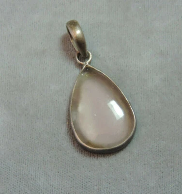 Pendente A Goccia In Pietra Di Quarzo Rosa Pallido In Argento Sterling 925 8d 37 - Immagine 1 di 4