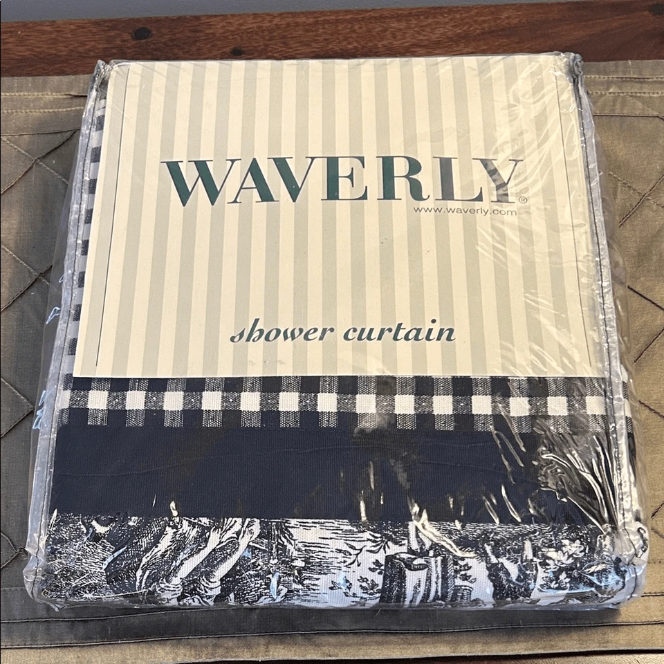 Nueva cortina de ducha Waverly negra crema Country Life Foto 1 de 4