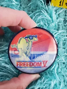 Delco Freedom V Battery Never Needs a Drink camel Veri-Vue 2.5" VTG Pin Button - Picture 1 of 4