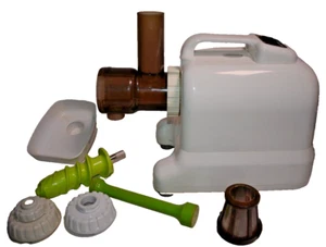 Omega J8001 Nutrition Center Single-Gear Commercial Masticating Juicer, White - Picture 1 of 3