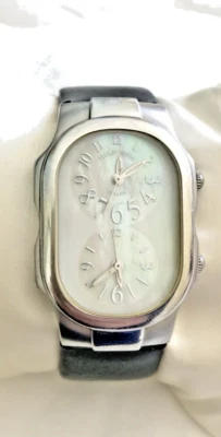 Reloj Philip Stein Teslar Mujer Banda Negra MOP Doble Zona Horaria Foto 1 de 4