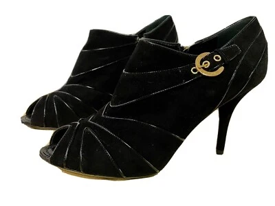 Louis Vuitton Woman Booties . New . 39.5 - Image 1 of 4