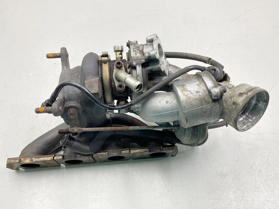 Volkswagen Passat CC 2014 2,0 L turbo colector de escape con turbocompresor OEM Foto 1 de 4