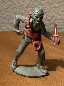 Vintage 1950s Peco Vinyl Pirate Figure, Captain Kidd with 3 Accessories - Picture 1 of 10