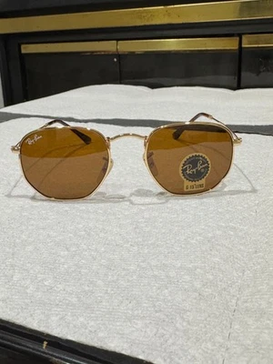Ray-Ban Occhiali da Sole RB3548N Esagonale Piatto Montatura Oro Marrone Lenti Classiche - Immagine 1 di 4
