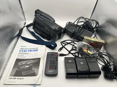 Sony Handycam Video Hi8 CCD-TR700 Black Video Camera Recorder READ - Image 1 of 4