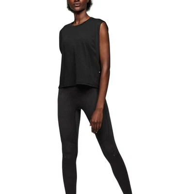 Top corto On Cloud para mujer talla mediana negro Focus cuello redondo sin mangas OS21-3 Foto 1 de 4