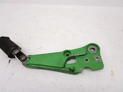 Soporte silenciador clavija pasajero trasero derecho 81 Suzuki GS 1100E 43811-49200 1980-1982 Foto 1 de 4