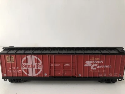Roundhouse 1821 50' Rib Side Hi Cube Box Car  ATSF 520987 Red - Image 1 of 4