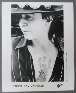 Stevie Ray Vaughan black & white 8X10 glossy promo photo 1986 ! - Picture 1 of 1