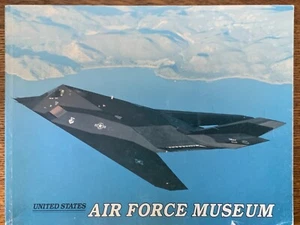 UNITED STATES AIR FORCE MUSEUM Illustrated Aircraft Collection Dayton, Ohio Buch - Bild 1 von 4