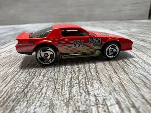 Coche diecast Chevy Camaro Z28 650 soplado Hot Wheels 1:64 rojo de colección 1983 suelto - Imagen 1 de 10