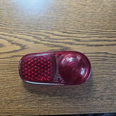 Renault Dauphine Tail Light RED Lens — 第 1/4 张图片