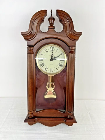 RARE Howard Miller Everett 625-253 Chiming Wall Clock Winsor Cherry Cover