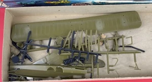 AURORA 1/48 BRISTOL F2B BRISFIT WW1 RFC RAF FIGHTER Airplane Kit# 113-98 1957 - Picture 1 of 8