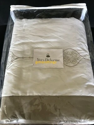 New  Yves Delorme White Bedspread Throw Neve Embroidered Ornaments Silk Cotton - Image 1 of 4