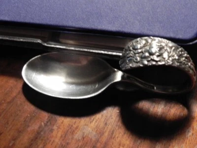 ''STIEFF ROSE'' CUCHARA BEBÉ MANGO TALLADO PLATA ESTERLINA 925 UB3 Foto 1 de 4