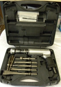 MATCO TOOLS LONG BARREL PNEUMATIC AIR HAMMER KIT #MT1724K WITH EXTRA BITS - Picture 1 of 11