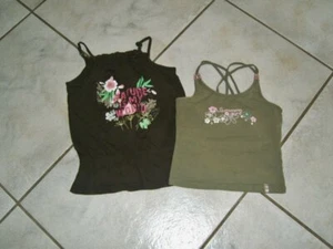 zwei schöne Top´s T-Shirt `s Gr.122/128 TCM khaki + C&A braun - Bild 1 von 3