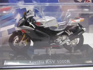 IXO / ATLAS - APRILIA RSV 1000R - MODELL SUPERBIKE SAMMLUNG IM MASSSTAB 1:24 - Bild 1 von 6