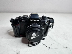 Vintage Nikon Nikkor 50mm 1:18 Camera Lens & Nikon N2000 AS-IS - Picture 1 of 10