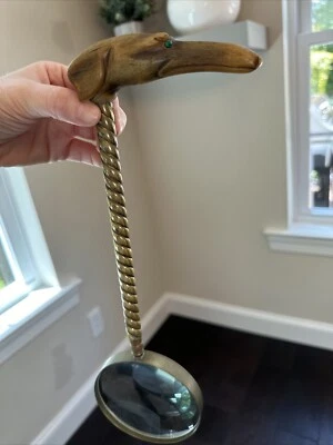 "Antigua lupa inglesa de latón con perro tallado de aproximadamente 12"" de largo" Foto 1 de 4