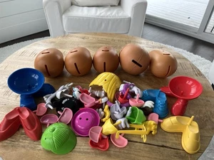 Hasbro Mr. Mrs. Cabezal de patata accesorios lote grande 50+ piezas mezcla combinación - Imagen 1 de 3