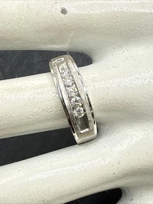 💎 Alianza de boda de diamantes de oro blanco de 10 quilates para hombre anillo de boda de 5 piedras 0,25 quilates Foto 1 de 4