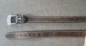 Ariat Limited Edition Western Brown Leather Belt Silver Tone Floral Buckle 2007 - Picture 1 of 6