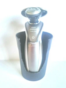 HP Shaver Stand only fits Philips Norelco S5000 S6000 S9000 SH50 SH90 SH90 YS  - Picture 1 of 3