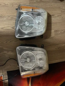 2007-2015 GMC Yukon Headlights - OEM Used Good Condition - No Bulbs - P99 - Picture 1 of 1